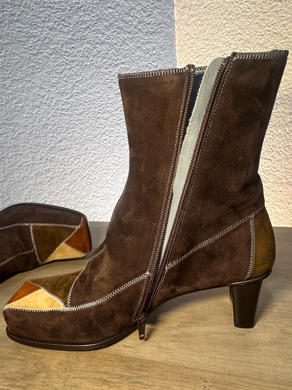 Materia Prima Italy Patchwork Suede Ankle Boots EU 39.5 US 9 Brown
NWOT - Picture 12 of 12